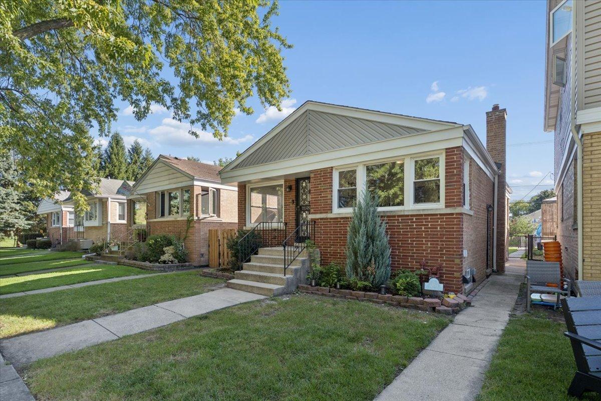 6539 N Neva Ave., Chicago, IL 60631