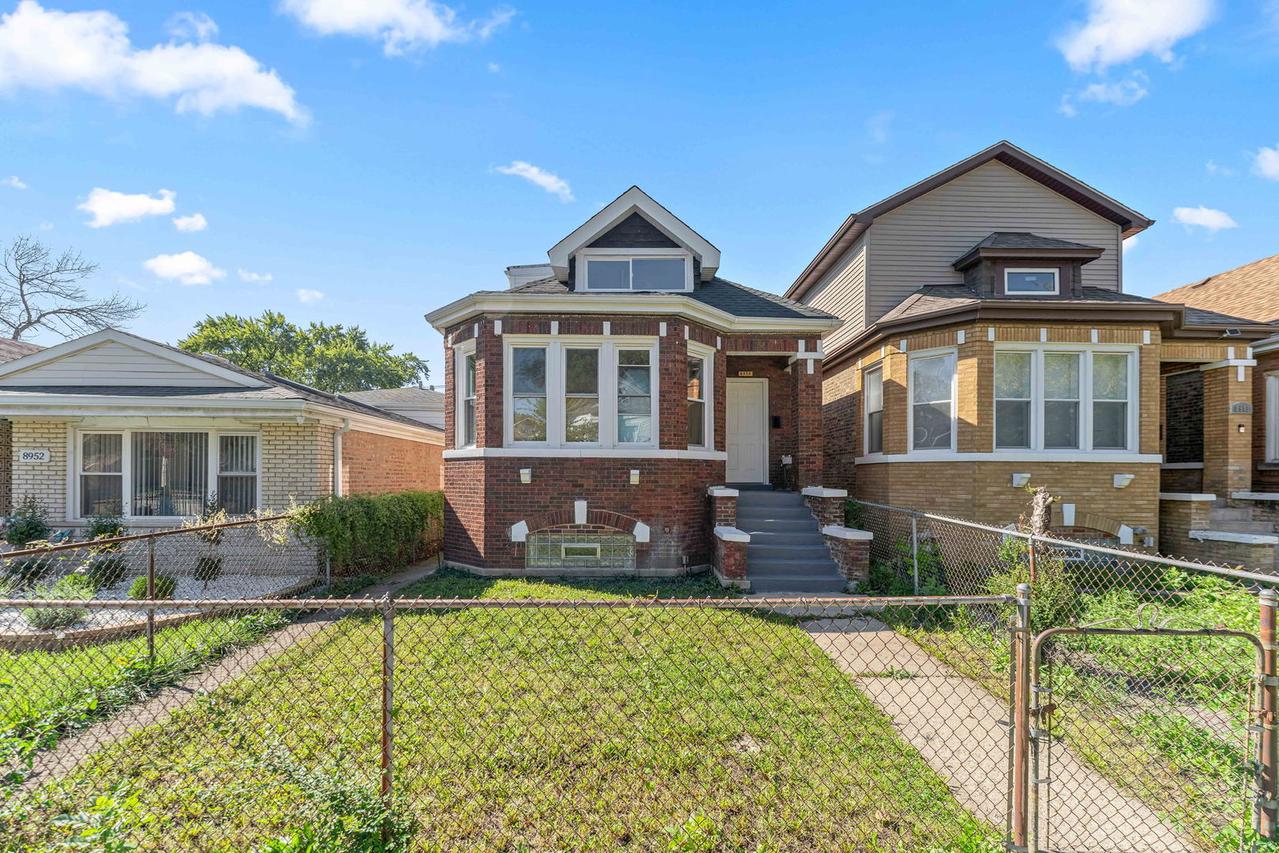 8950 S Lowe Ave., Chicago, IL 60620