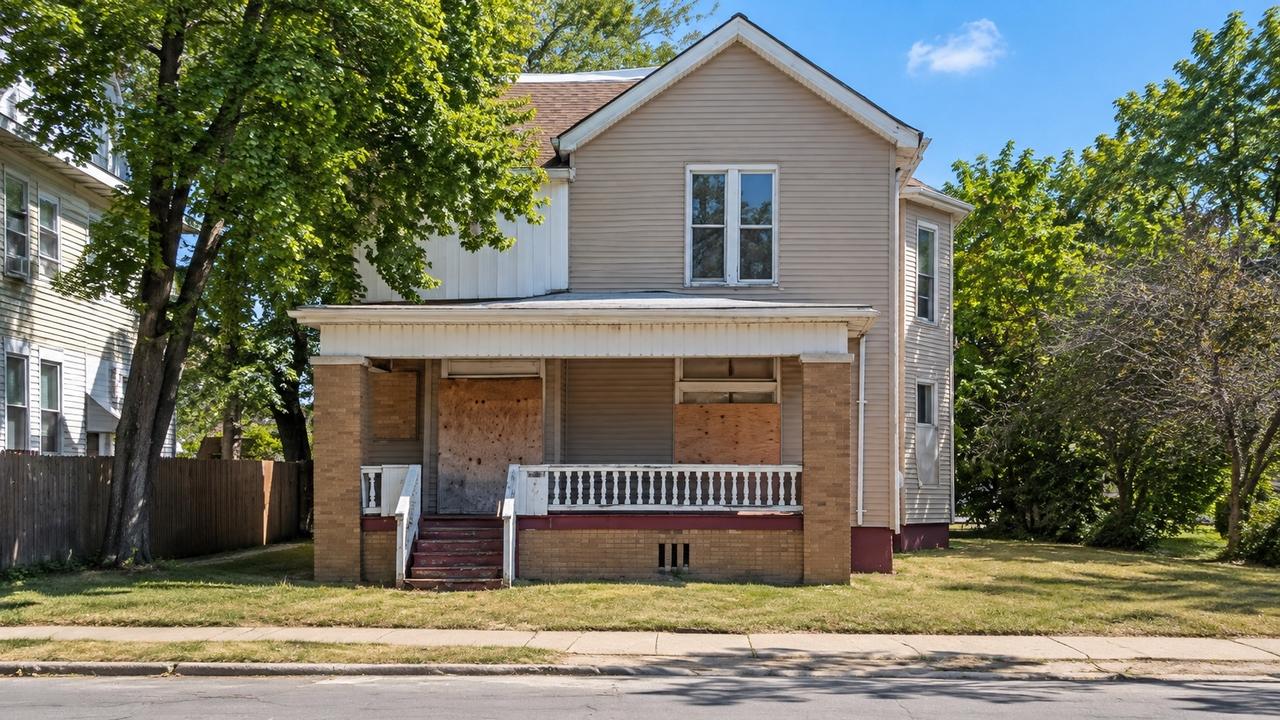 1216 N North St., Peoria, IL 61606