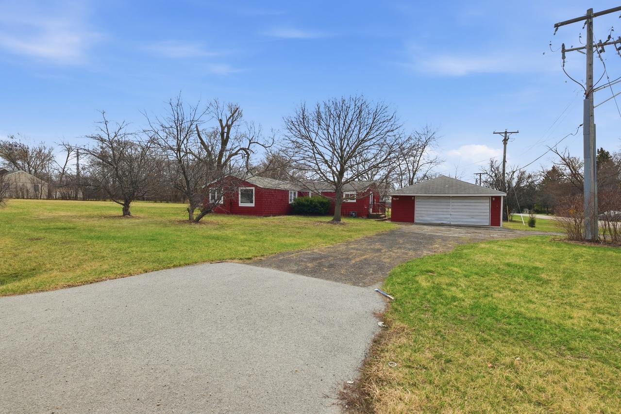 18301 Le Claire Ave., Country Club Hills, IL 60478
