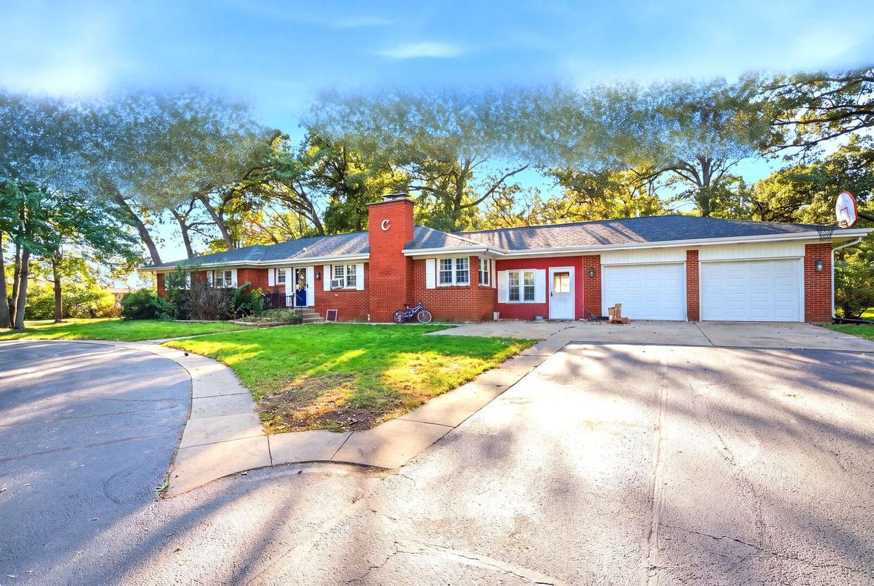 23 Coffman Ln., Plano, IL 60545