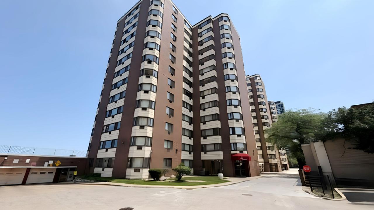 7337 S South Shore Dr. #1108, Chicago, IL 60649