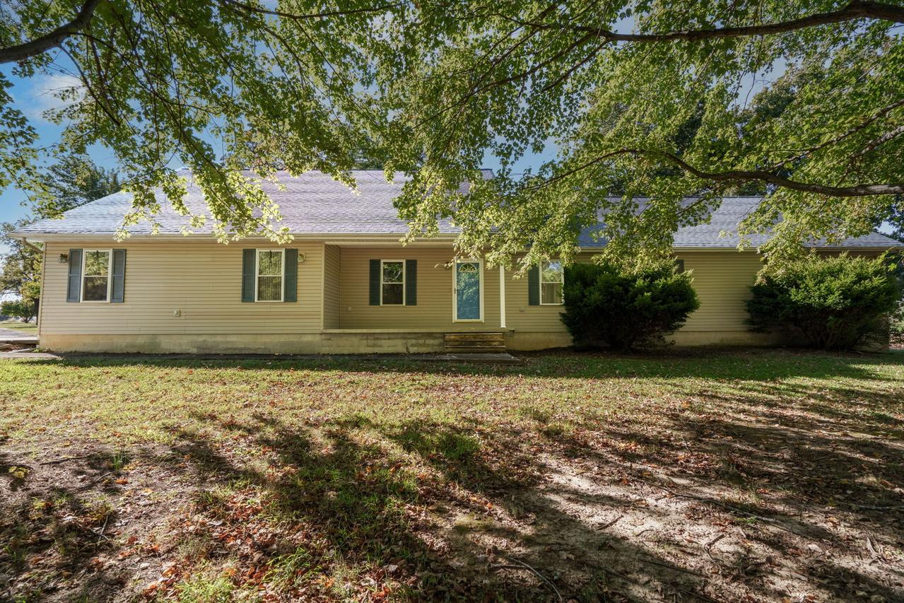 15011 Fowler School Rd., Marion, IL 62959
