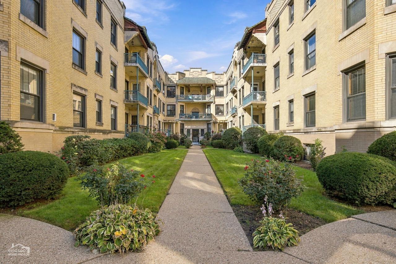 [Address Hidden by Seller], Chicago, IL 60637