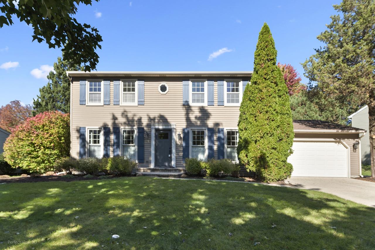 945 E Benton Ave., Naperville, IL 60540