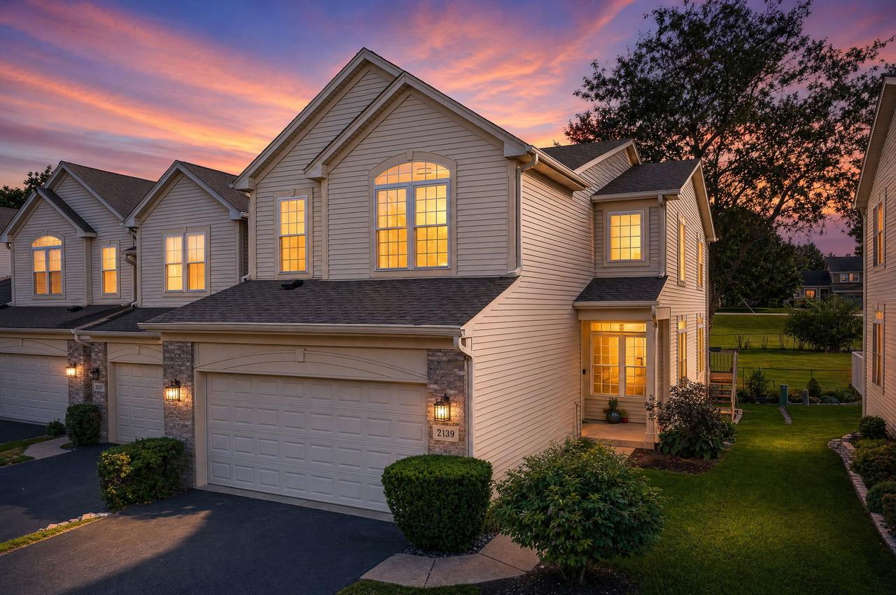 2139 Ashley Ct., Downers Grove, IL 60515