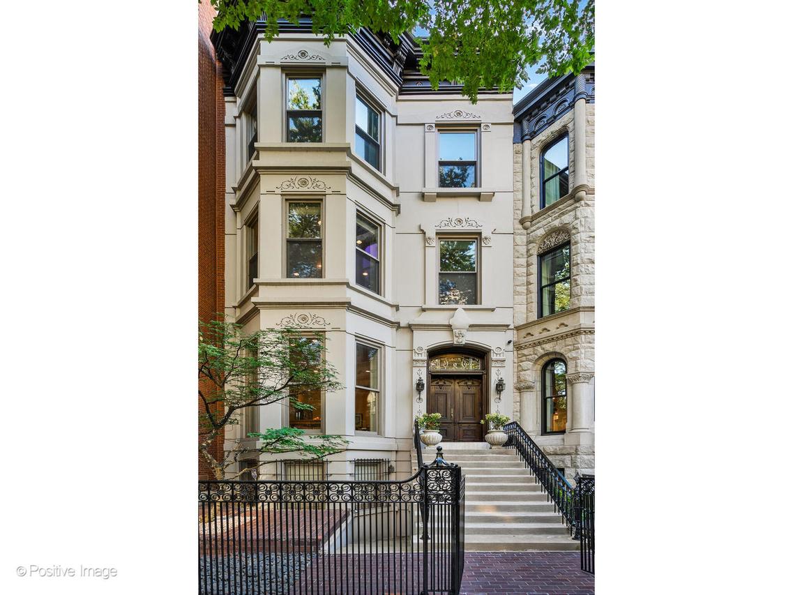 1434 N Dearborn St., Chicago, IL 60610