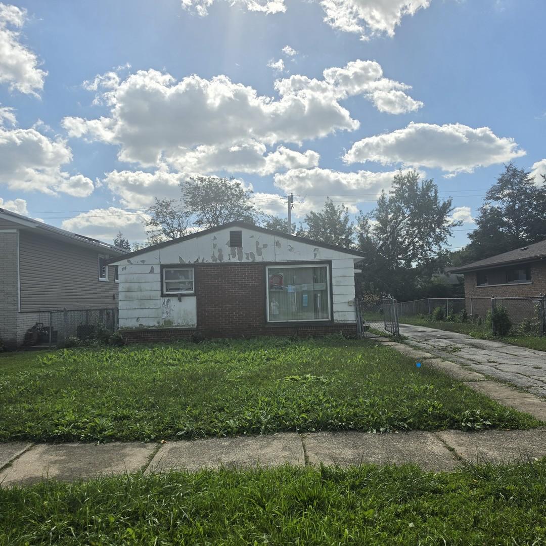 1649 W 163rd St., Markham, IL 60428