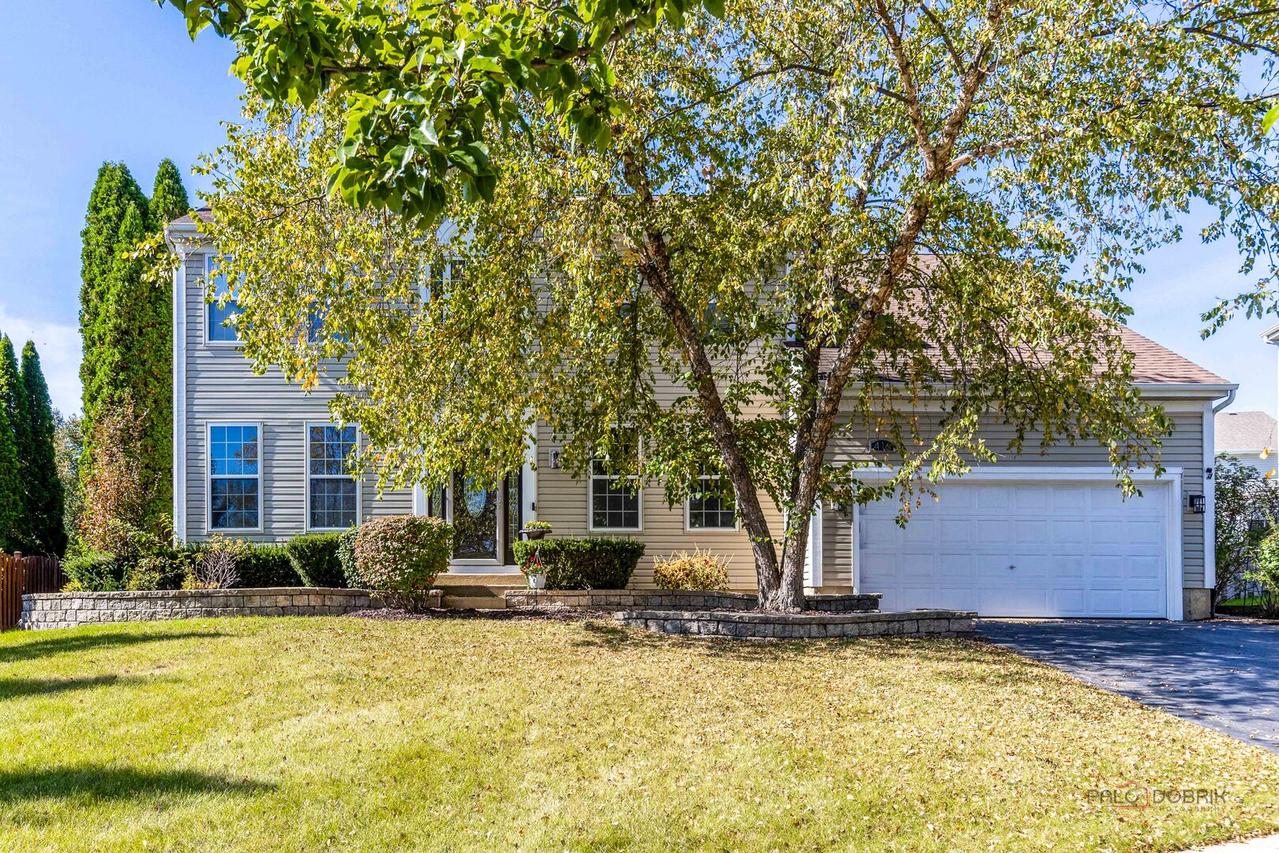 416 Ptarmigan Pl., Lindenhurst, IL 60046