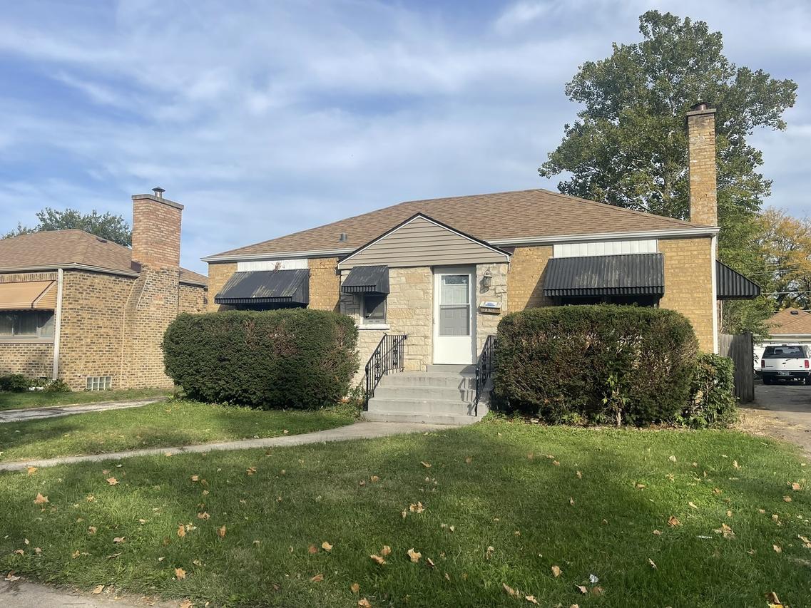 2313 S 17th Ave., Broadview, IL 60155