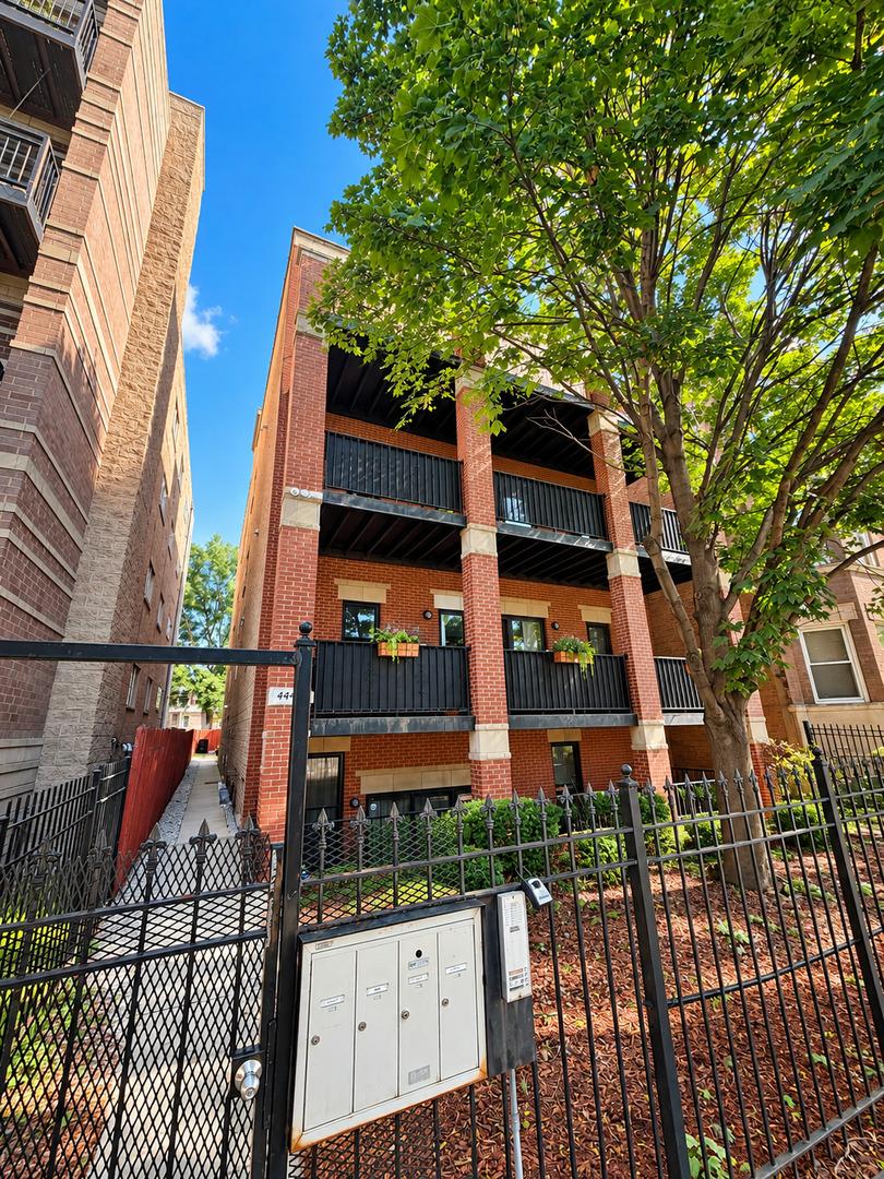 4447 S Indiana Ave. #1R, Chicago, IL 60653