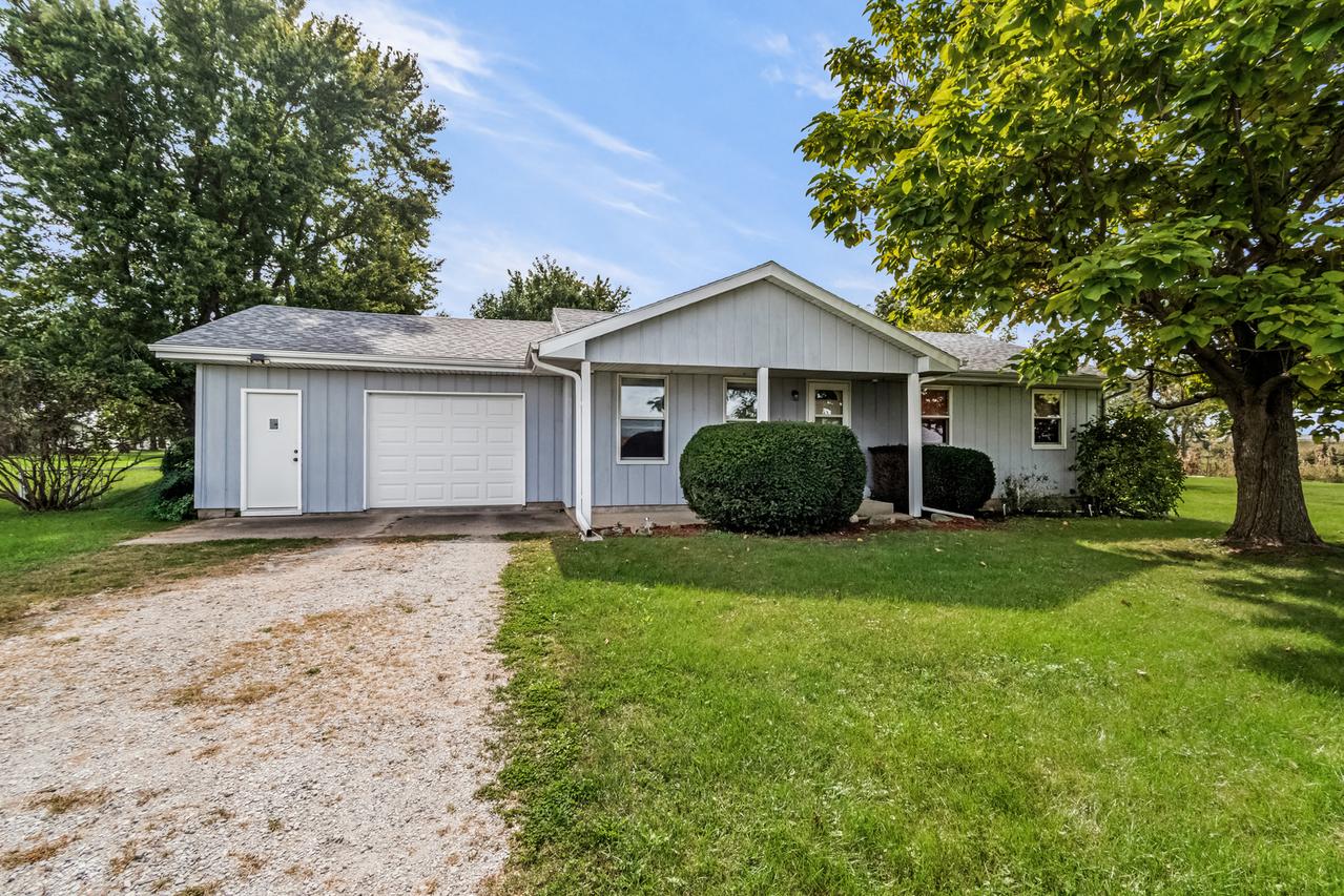 812 W 3rd St., Gilman, IL 60938