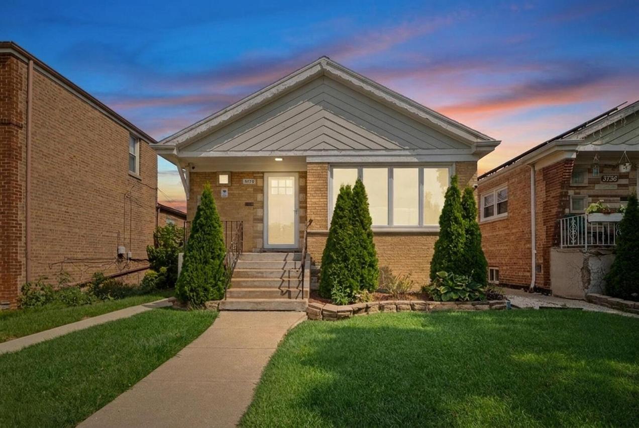 3738 W 83rd Pl., Chicago, IL 60652