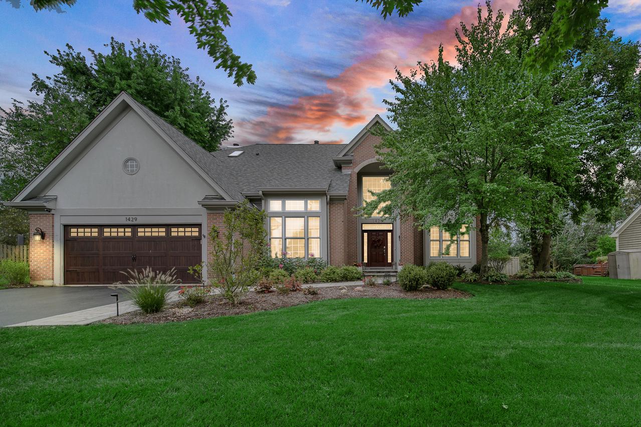1429 Braxton Rd., Libertyville, IL 60048