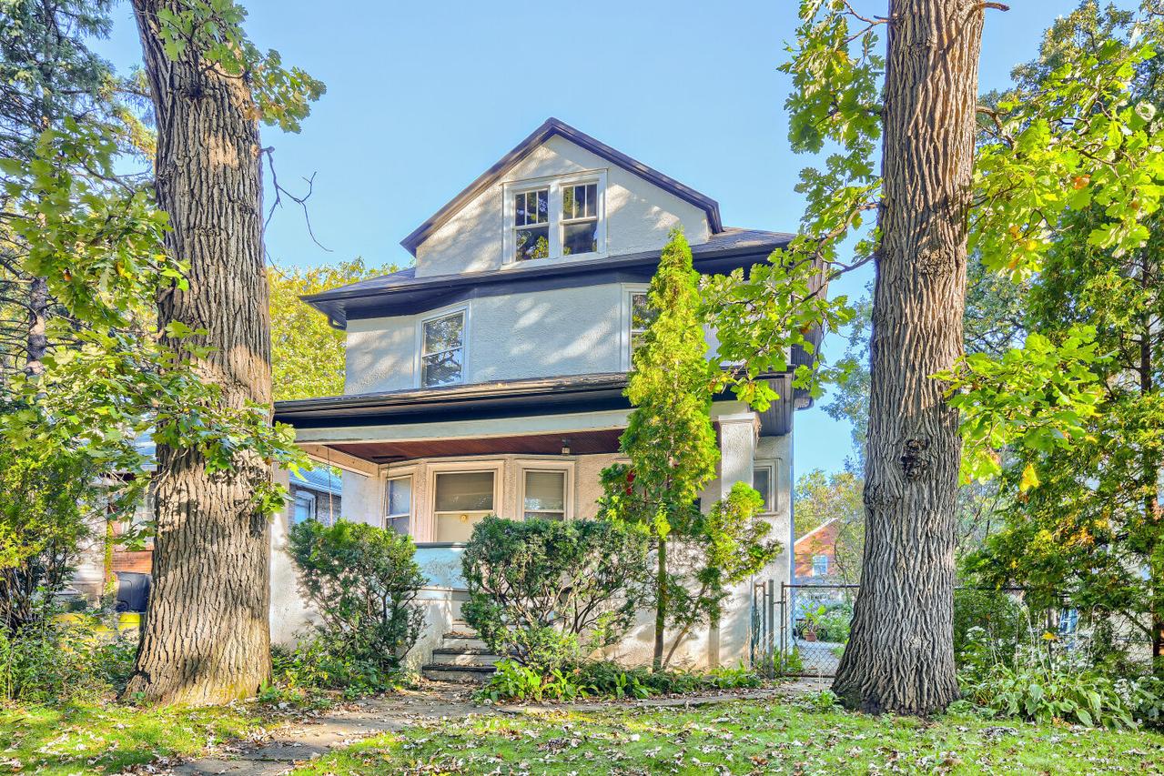 1726 W 100th St., Chicago, IL 60643