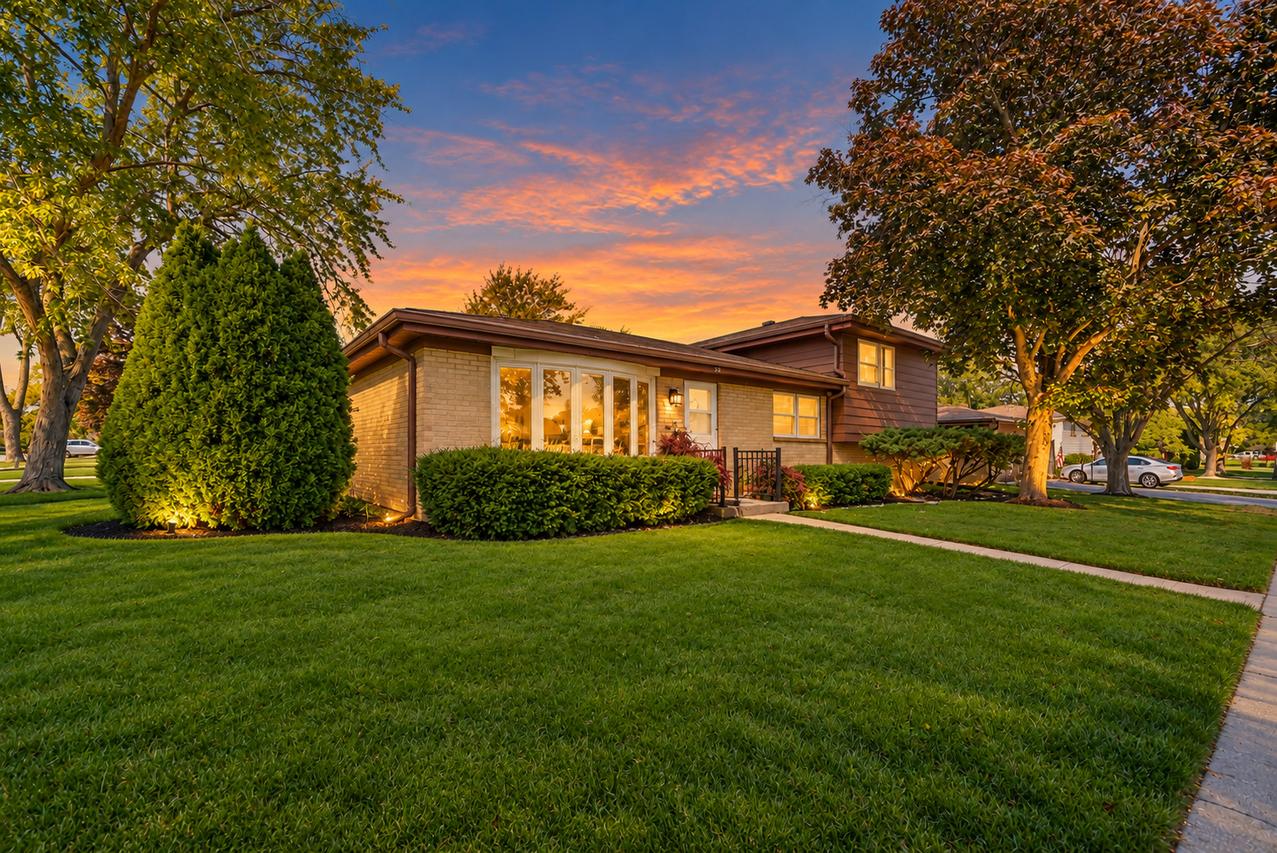 36 S Highview Ave., Addison, IL 60101