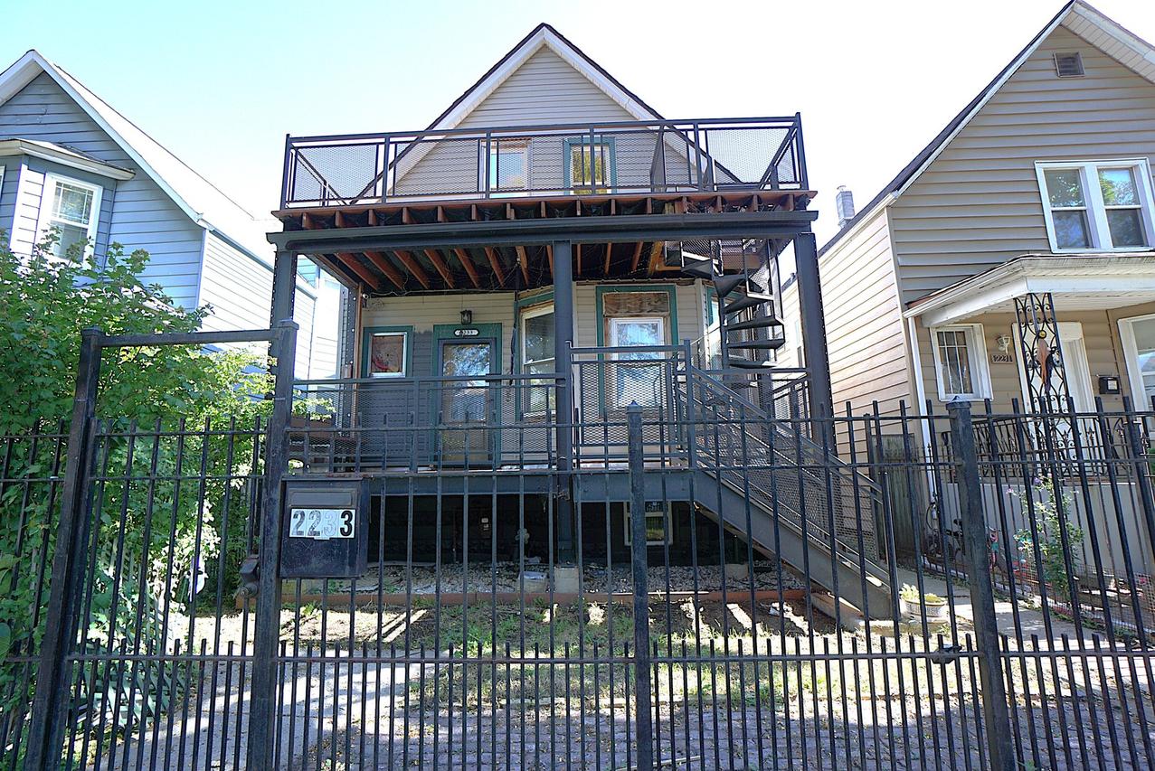 2233 N Kenneth Ave., Chicago, IL 60639