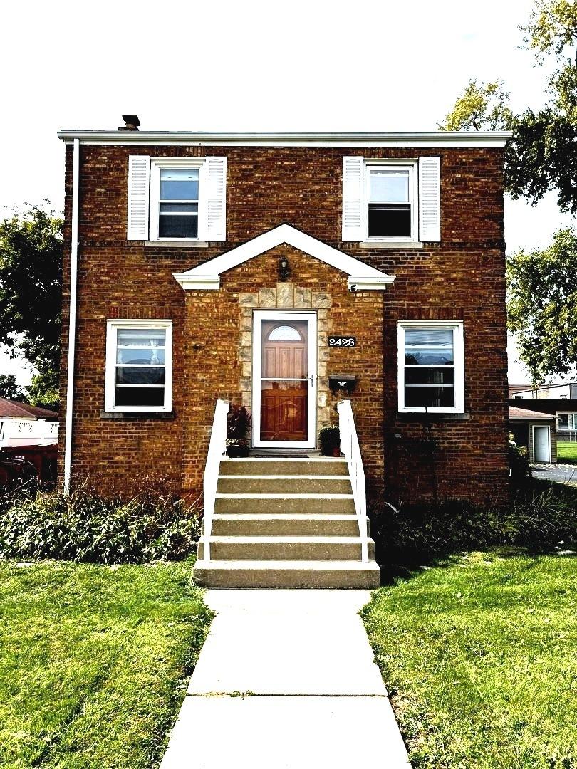 2428 S 17th Ave., Broadview, IL 60155