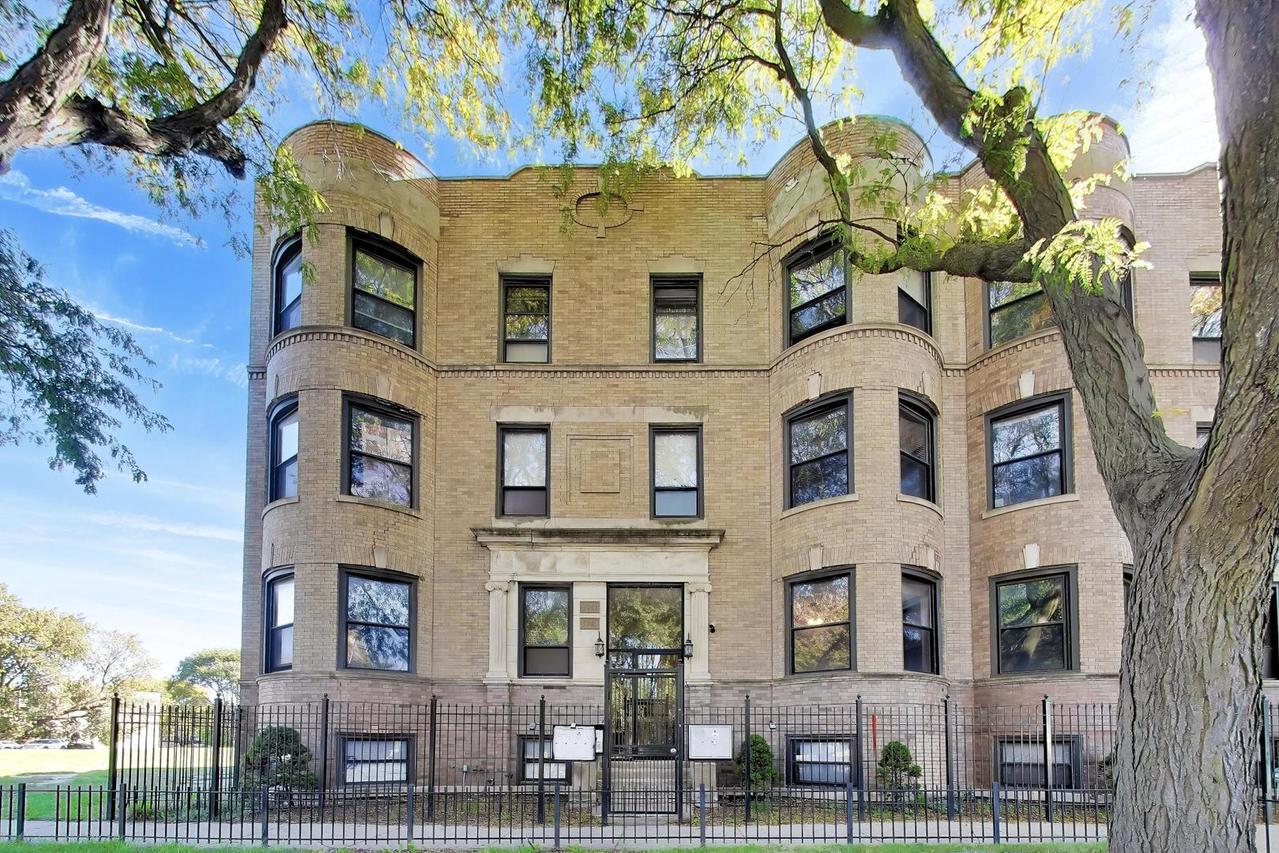 5203 S Indiana Ave. #1, Chicago, IL 60615