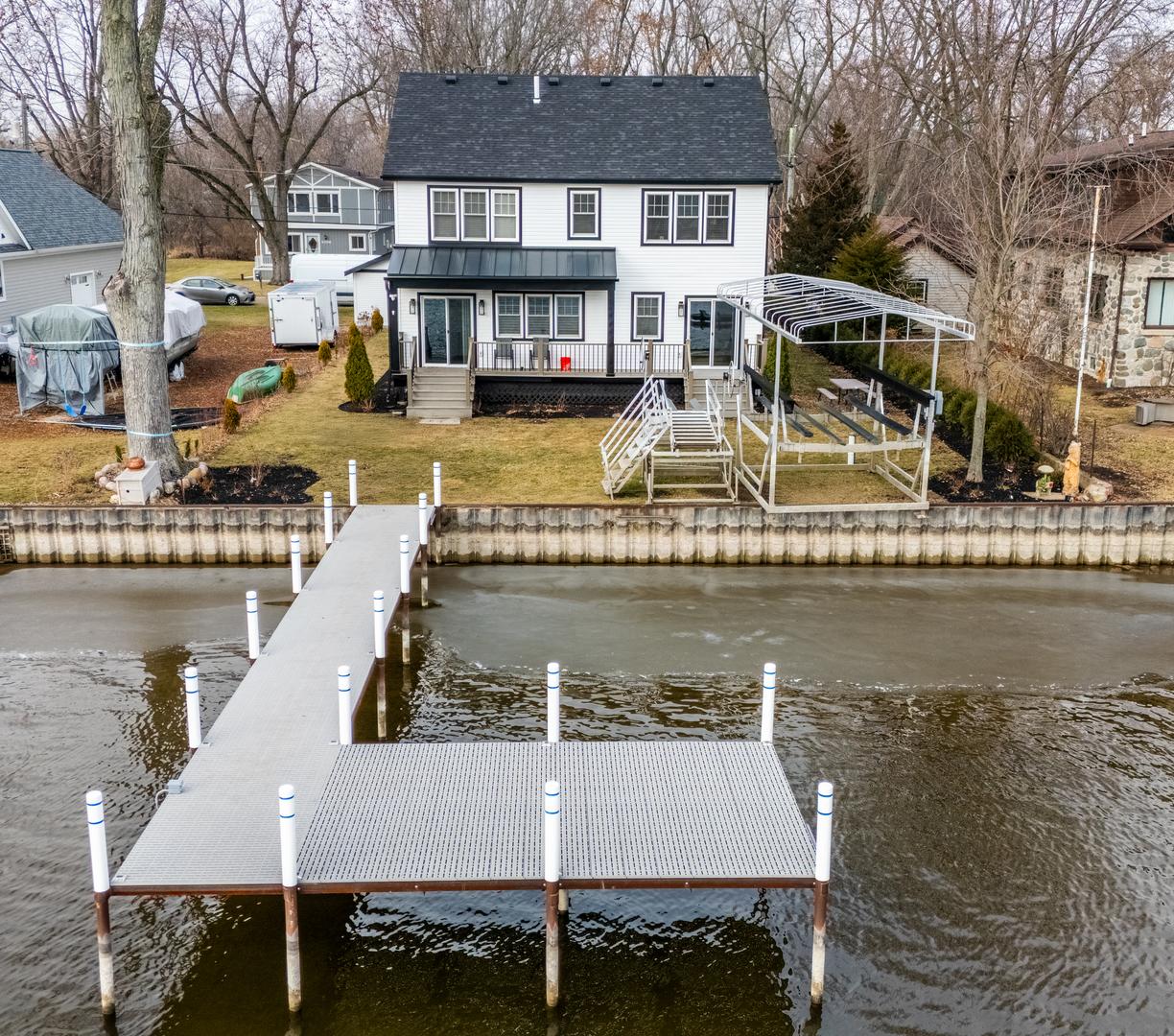 2303 Fairview Ave., Johnsburg, IL 60051