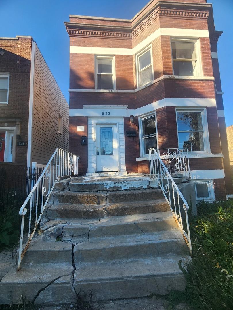852 E 88th St., Chicago, IL 60619