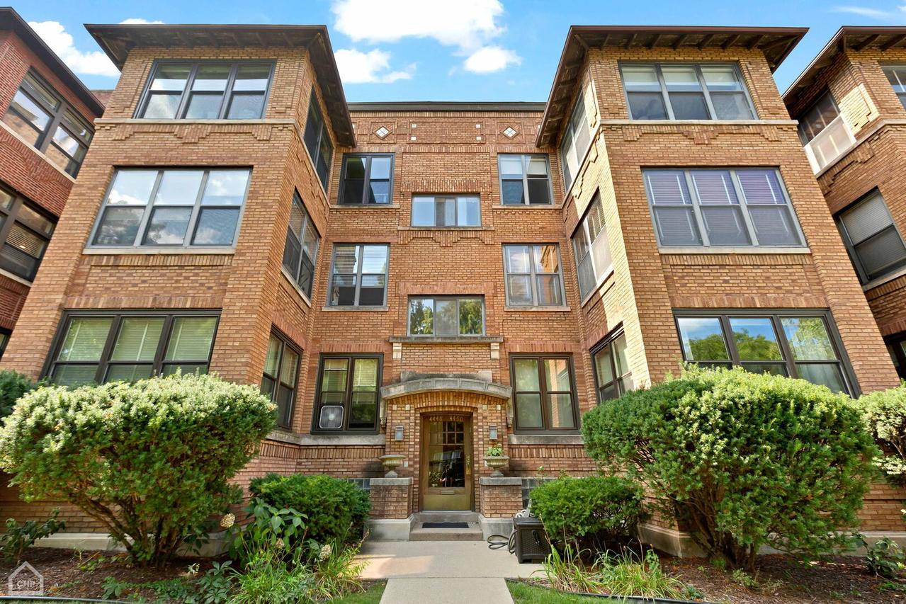 4448 N Malden St. #3, Chicago, IL 60640