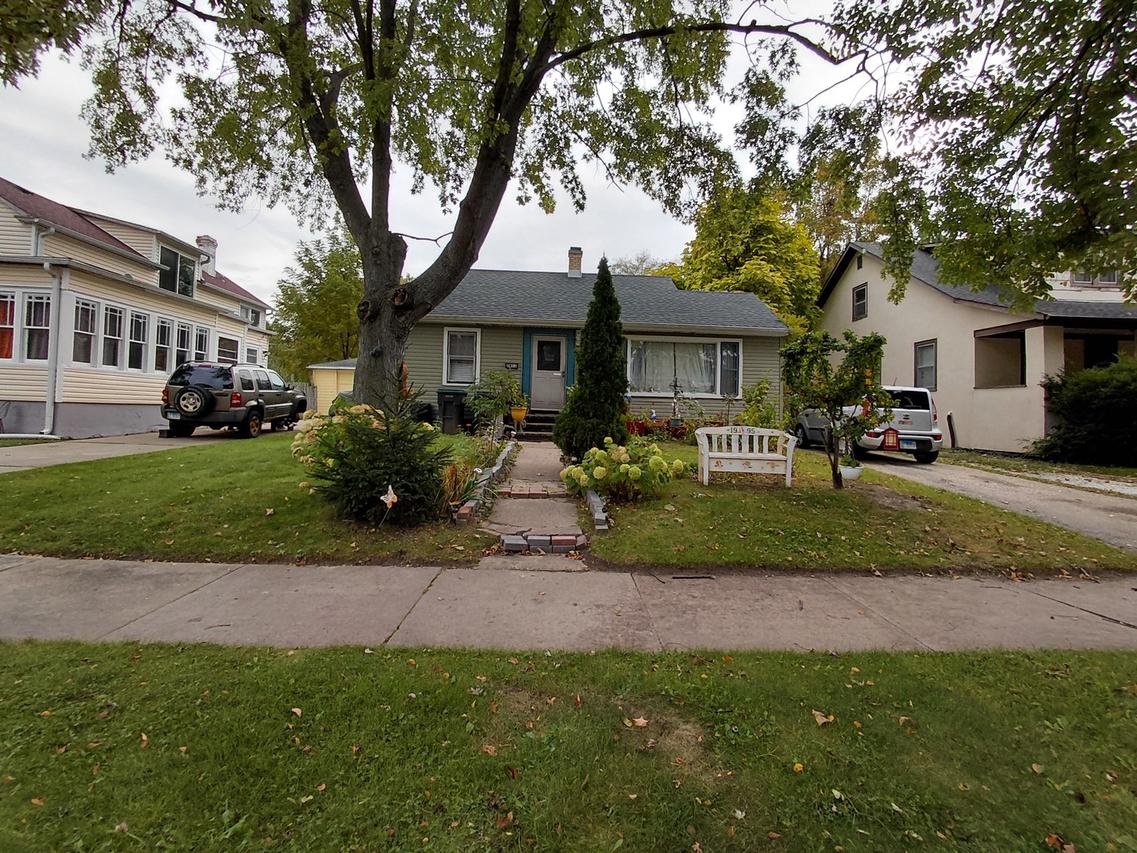 2813 Ezekiel Ave., Zion, IL 60099