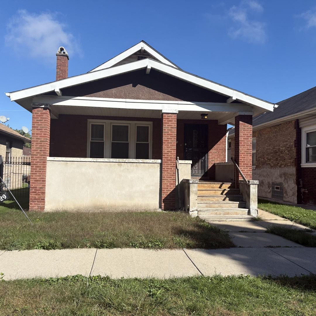 7929 S Bennett Ave., Chicago, IL 60617
