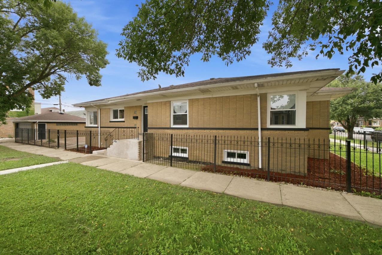 6601 S Francisco Ave., Chicago, IL 60629
