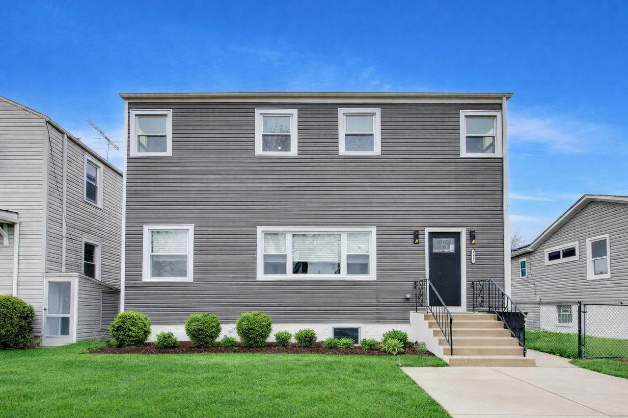 2227 Foster St., Evanston, IL 60201