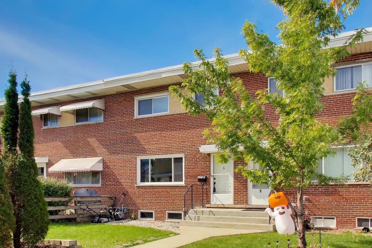 6 E Judith Ann Dr., Mount Prospect, IL 60056