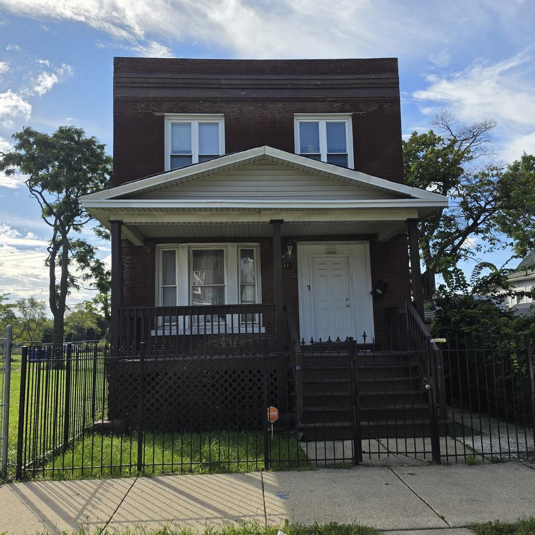 4441 W Congress Pkwy., Chicago, IL 60624