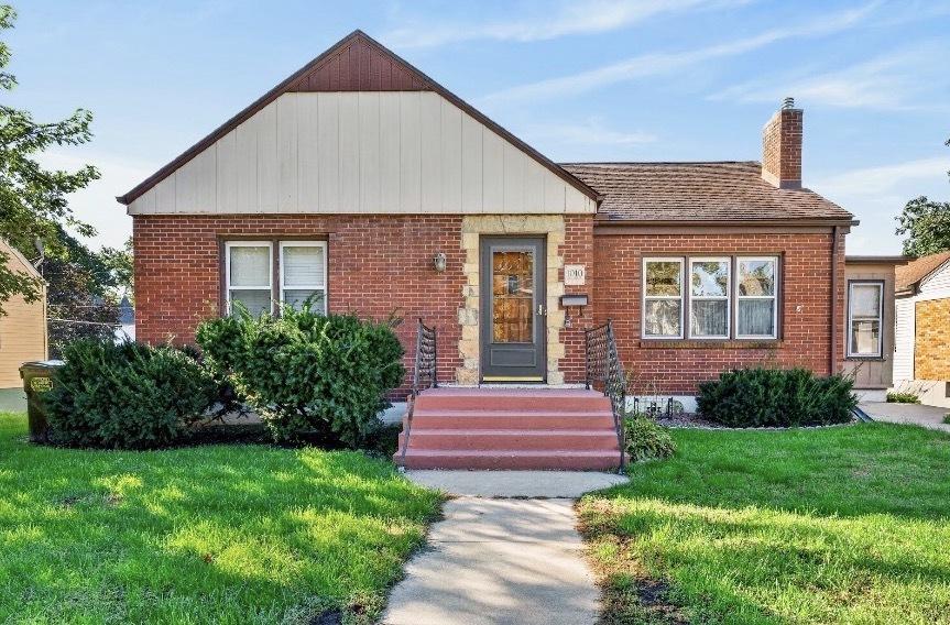1010 10th Ave., Fulton, IL 61252