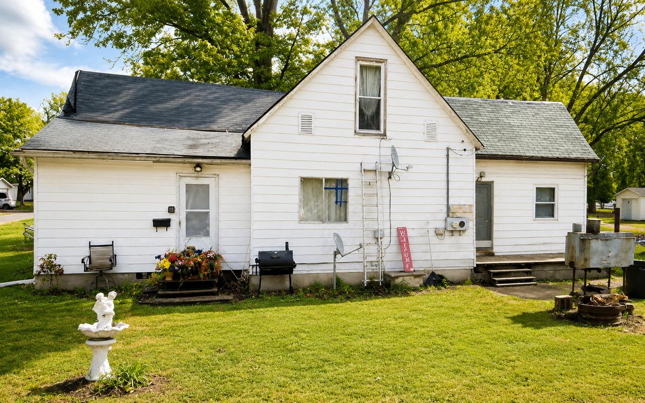901 Howard St., Centralia, IL 62801