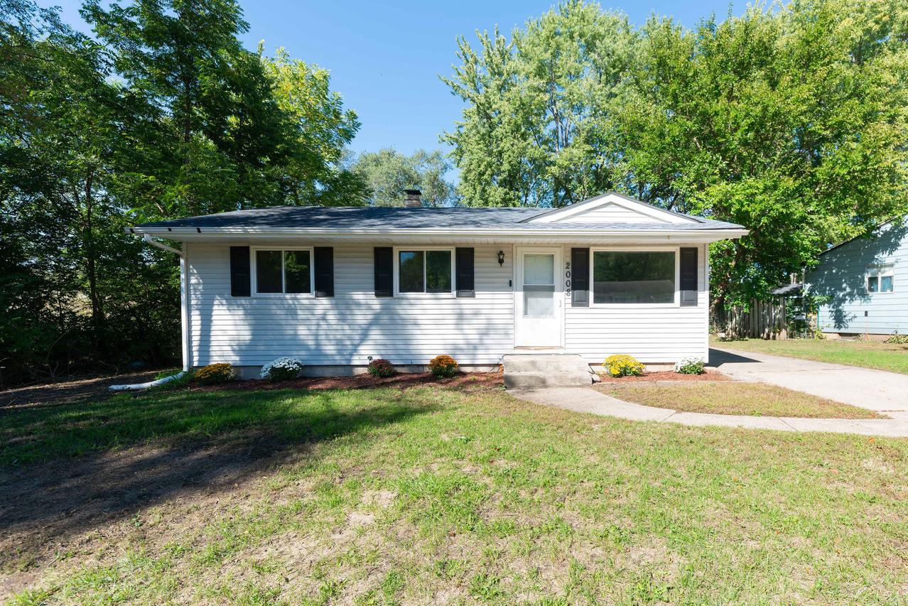2008 Rexford Dr., Rockford, IL 61109