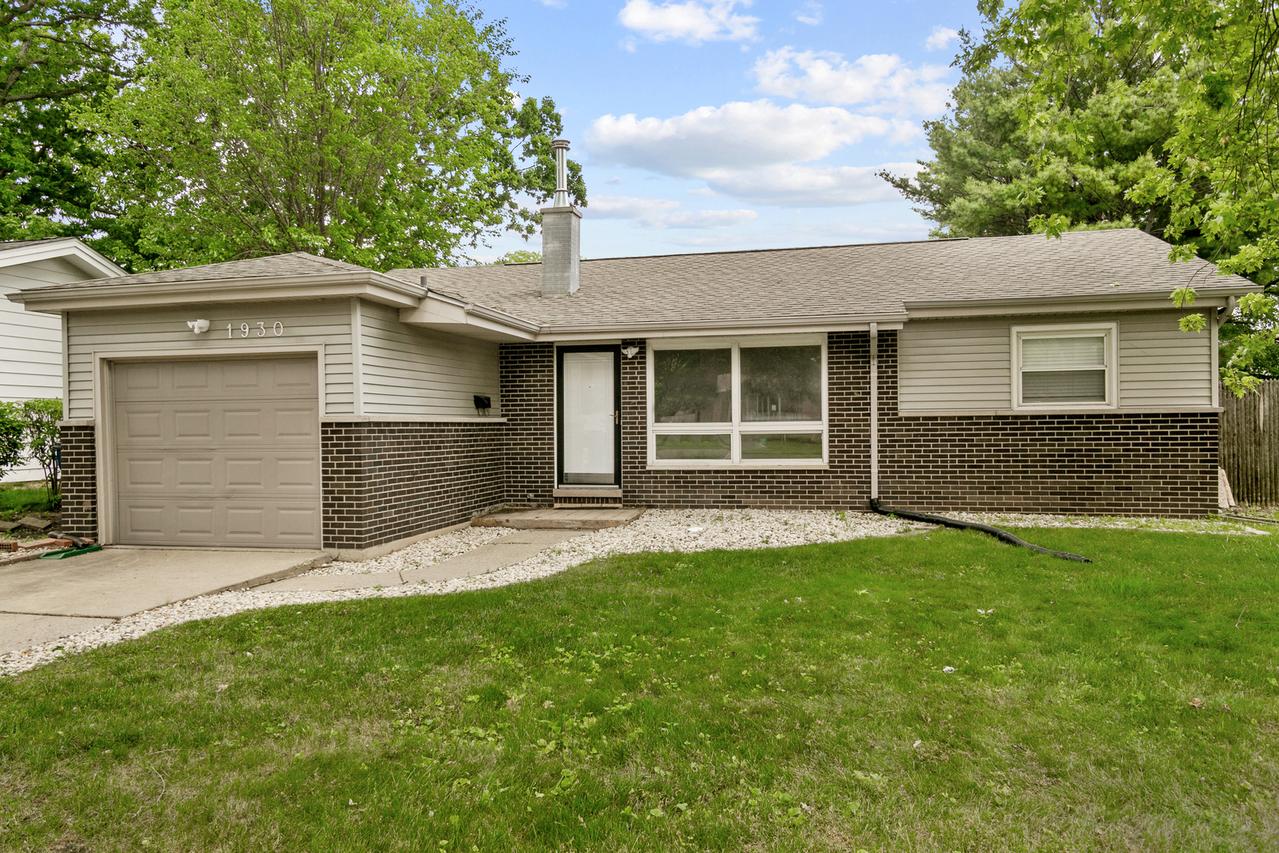 1930 Arthur Dr., Waukegan, IL 60087