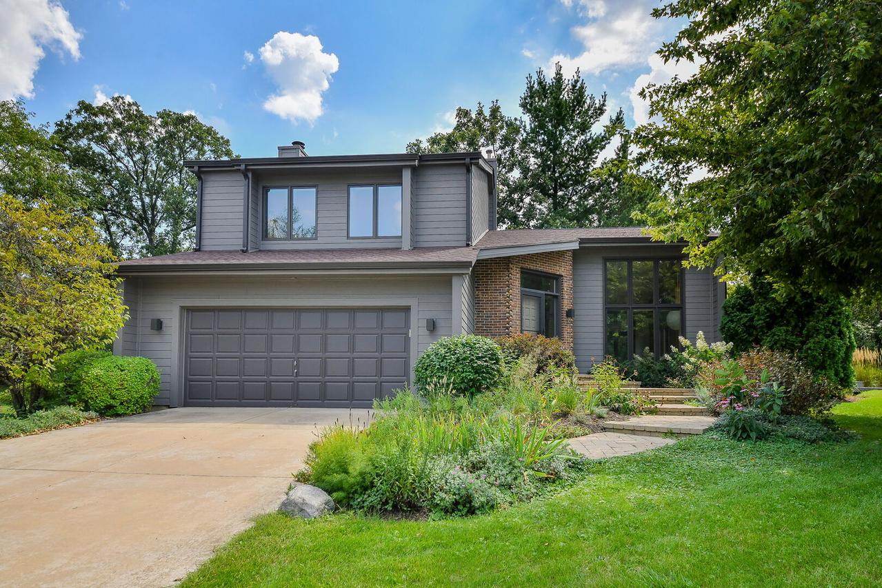 1755 S Wiesbrook Rd., Wheaton, IL 60189