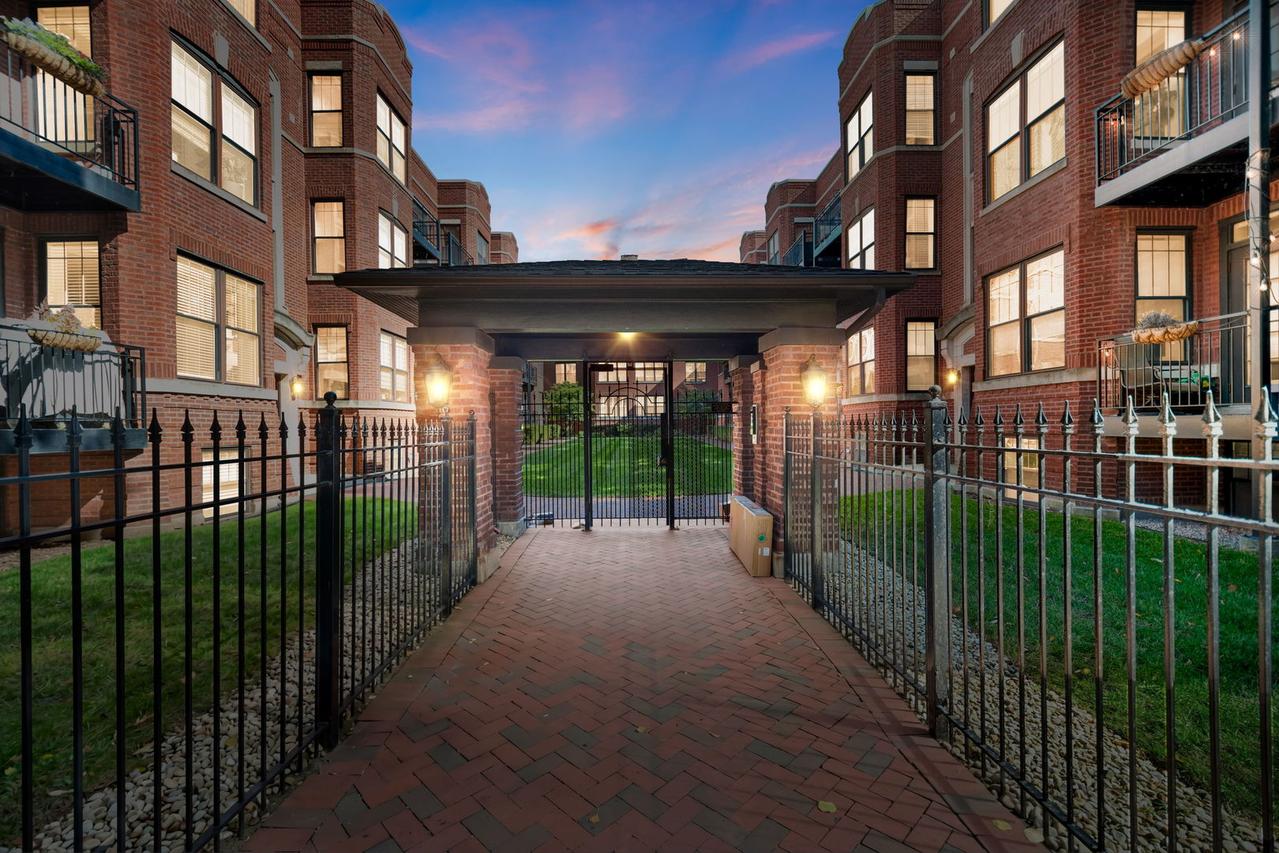 2705 N Mildred Ave. #3A, Chicago, IL 60614