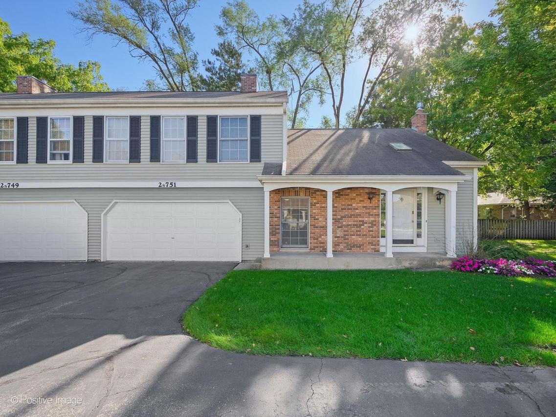 2S751 Grove Ln., Warrenville, IL 60555