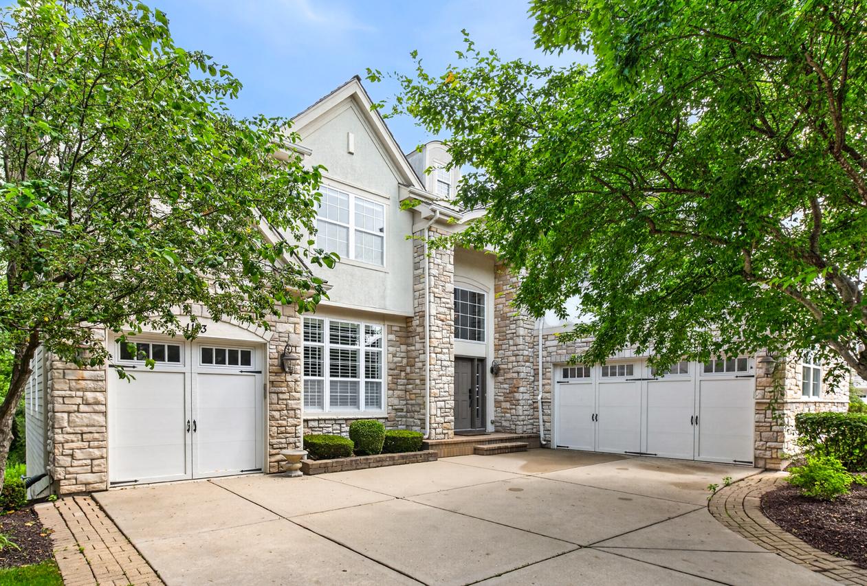 1113 Ashley Ln., Inverness, IL 60010