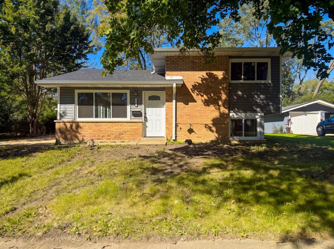 305 Winnebago St., Park Forest, IL 60466