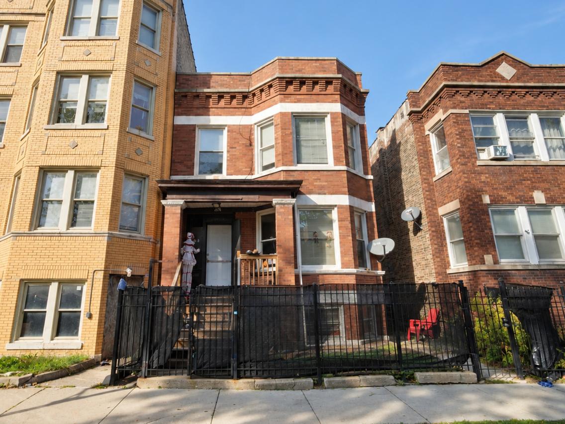 4914 W Van Buren St., Chicago, IL 60644