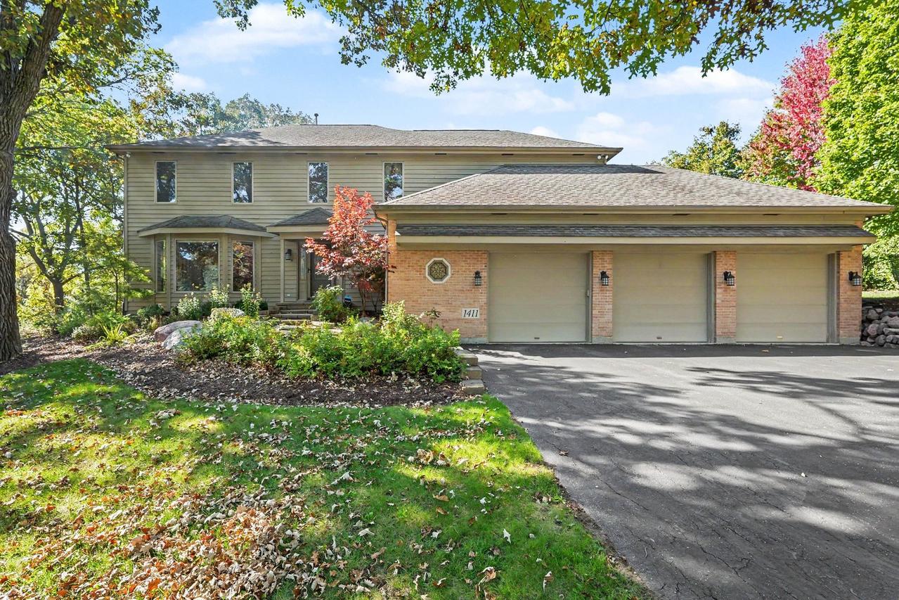 1411 Westwood Tr., Woodstock, IL 60098