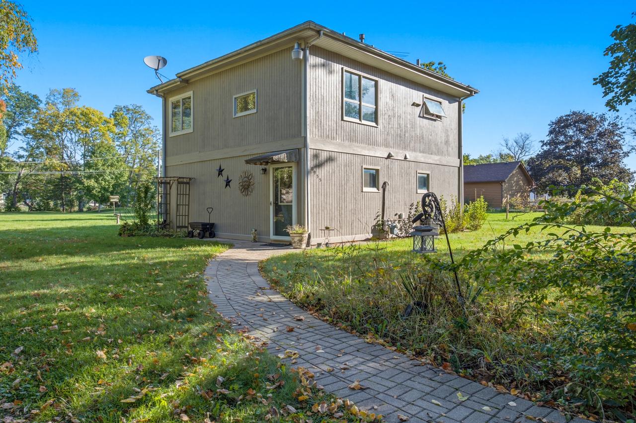 8955 Van Emmon Rd., Yorkville, IL 60560