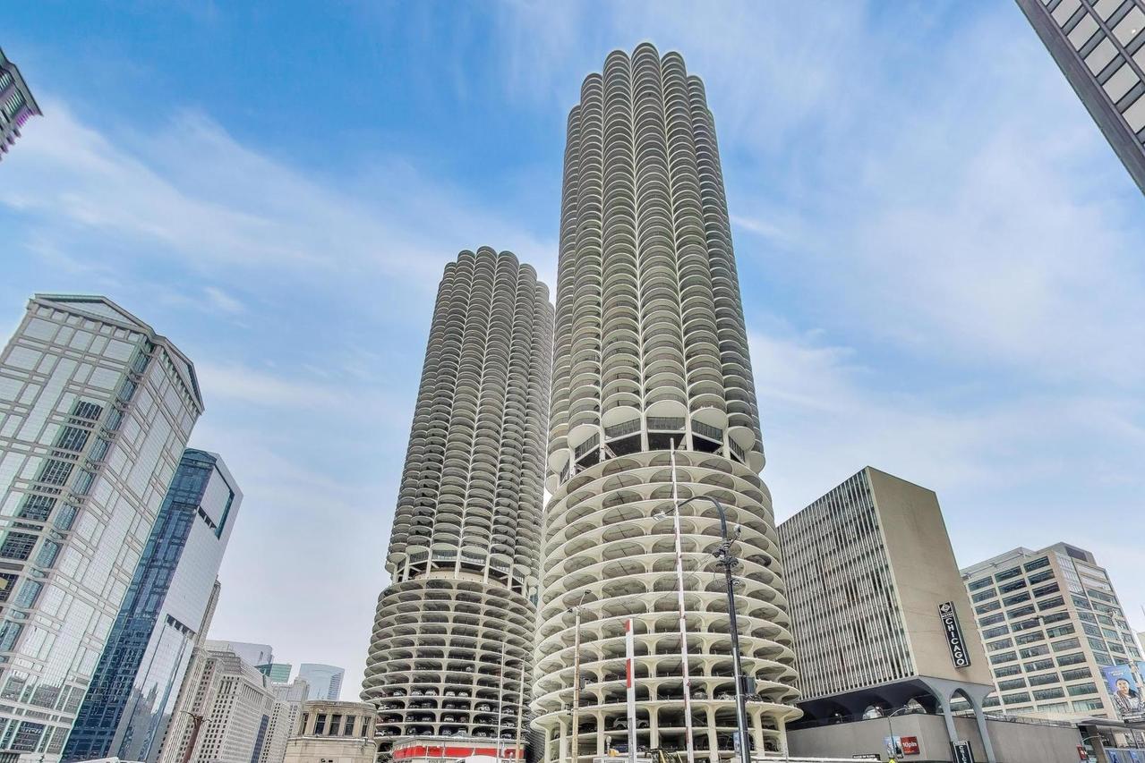 300 N State St. #3106, Chicago, IL 60654