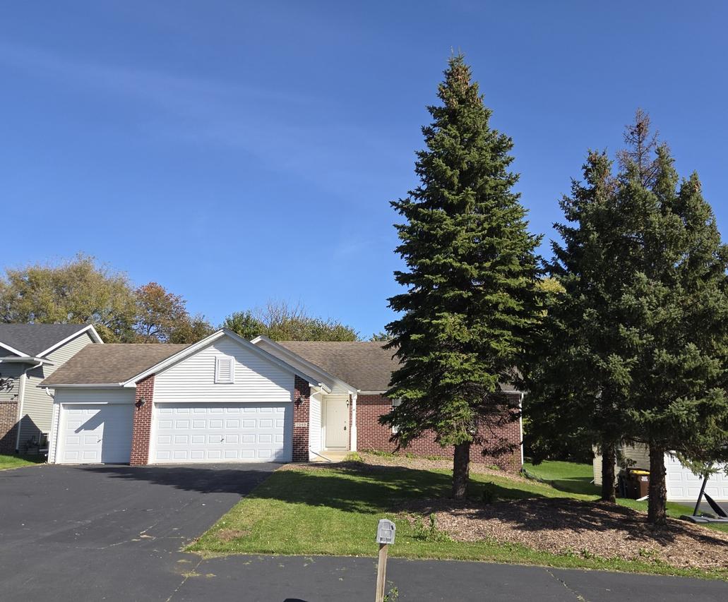 7069 Mullinshire Way, Machesney Park, IL 61115