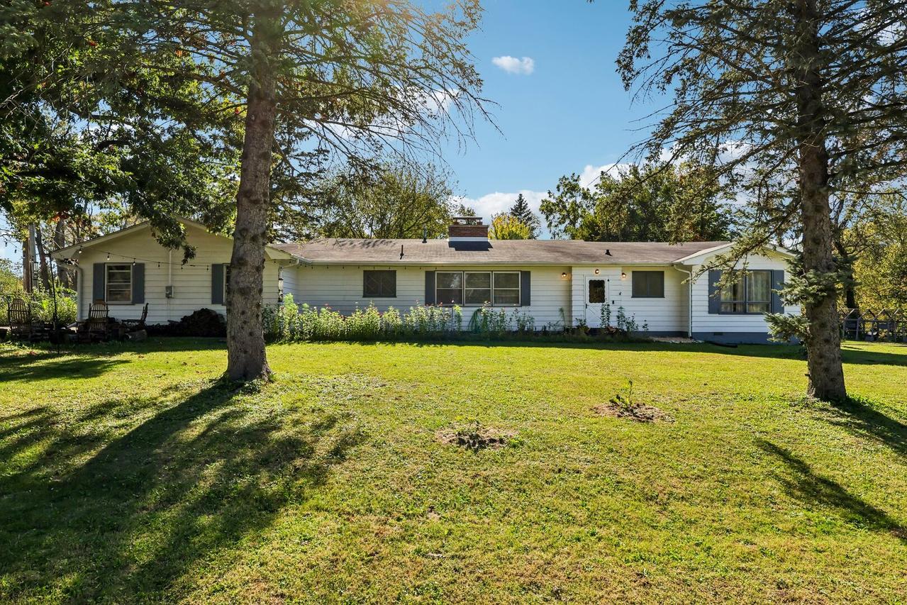 12302 Sunset Dr., Sycamore, IL 60178