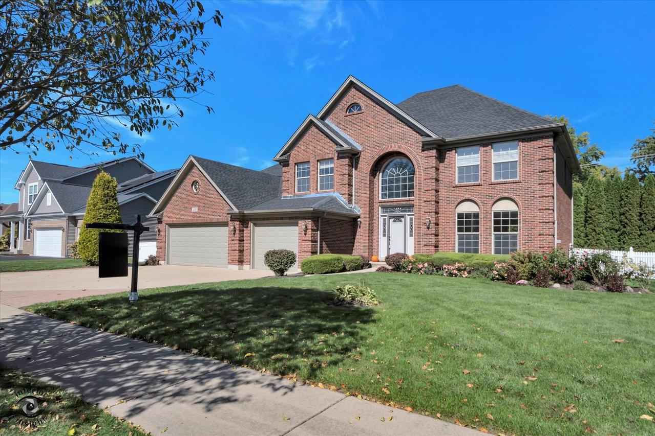 16305 Riverwood Dr., Plainfield, IL 60586