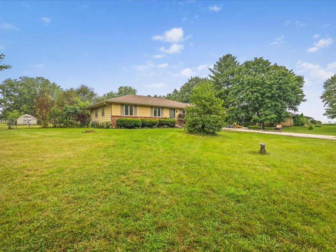 6581 Happy Acres Rd., Rockford, IL 61101