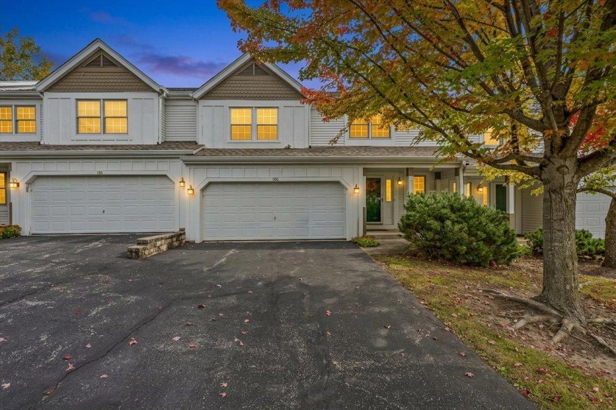 156 Spring N Ct., Carpentersville, IL 60110
